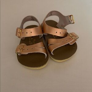 Chic Tan Kids Sandals with Adjustable Straps